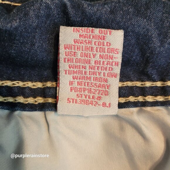 Almost Famous Cuffed Capri Jeans 20 High Rise Thick Stitch Medium Dark Wash - Picture 6 of 12